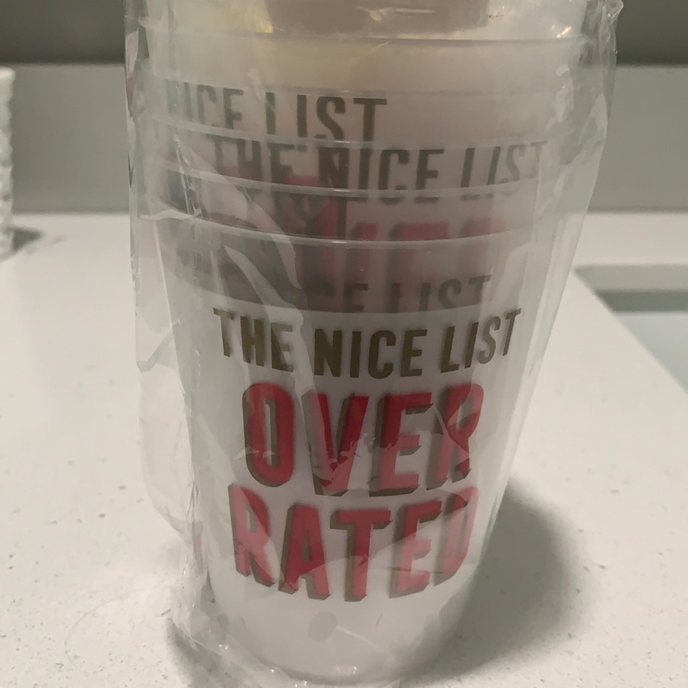Reusable holiday cups